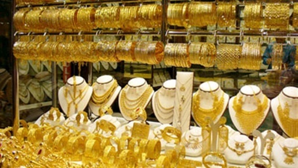 انخفاض أسعار الذهب جنيها ونصف.. اليوم  