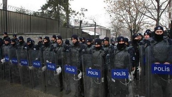 قوات أردوغان تحاصر  بلدة "جيزرة" بشرناق  