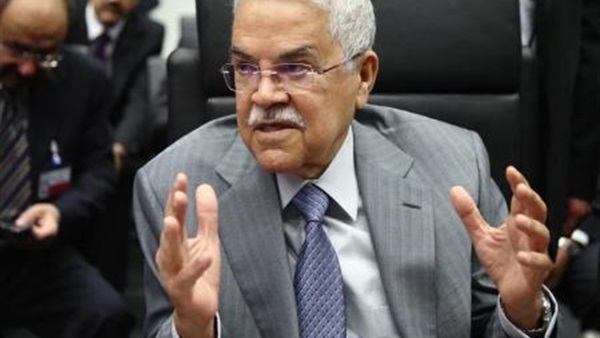 وزير البترول السعودي يتوقع تحسن الطلب على النفط وزير البترول السعودي يتوقع تحسن الطلب على النفط