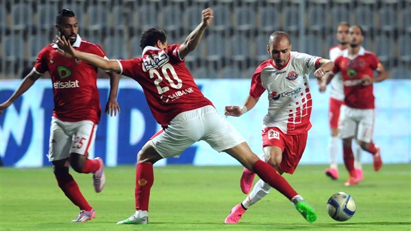 بالفيديو..التعادل يسيطر على مباراة الأهلي وبتروجيت في شوطها الأول  