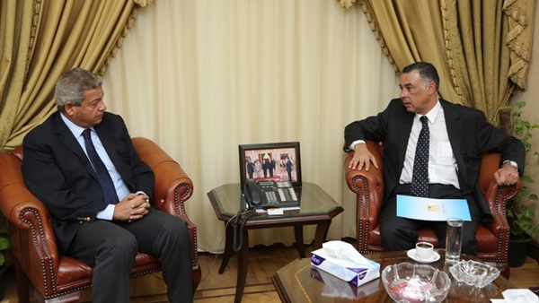 وزير الرياضة يستقبل  سفير مصر بالبرازيل 