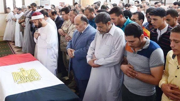 بالصور..الالاف يشيعون جنازه شهيد عملية حق الشهيد بالدقهلية بالصور..الالاف يشيعون جنازه شهيد عملية حق الشهيد بالدقهلية