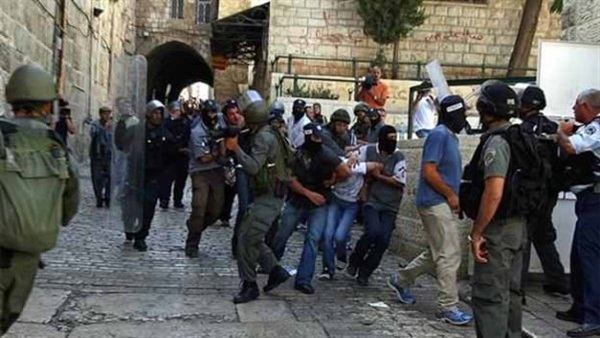 لليوم الثالث.. تجدد المواجهات  في المسجد الأقصي 