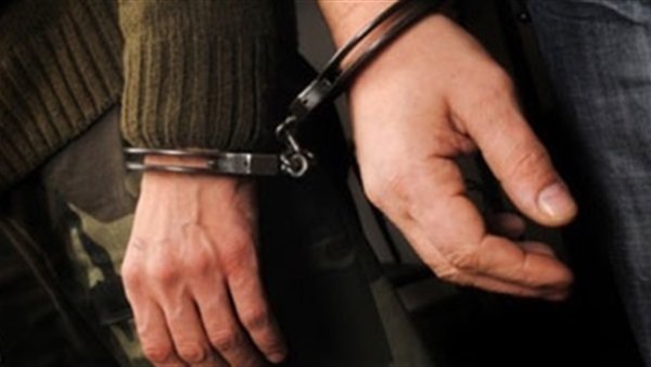 ضبط شخصين تخصصا في سرقة السيارات بالاكراة ضبط شخصين تخصصا في سرقة السيارات بالاكراة
