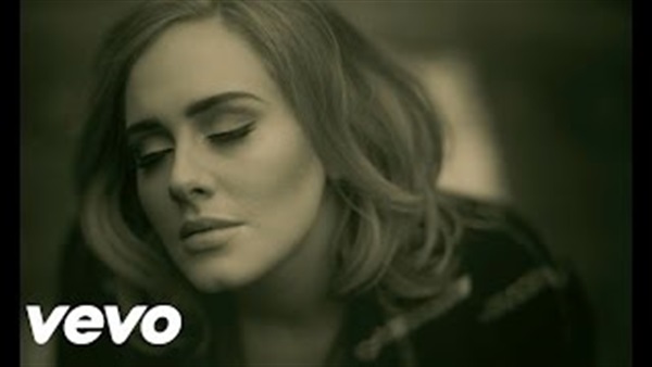 بالفيديو.. كليب «hello» يتخطى المليار و21 مليون مشاهد