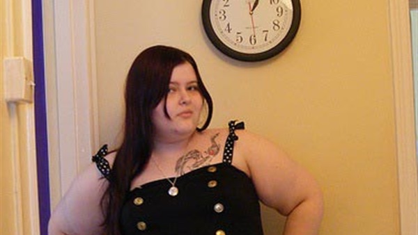 5 أسباب وراء سمنة ابنتك المراهقة