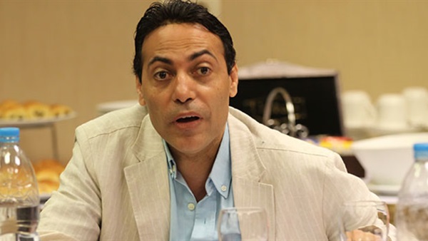 بالفيديو.. محمد الغيطي يسب علاء الأسواني على الهواء بالفيديو.. محمد الغيطي يسب علاء الأسواني على الهواء