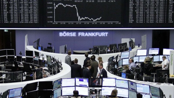 البورصات الأوروبية تبدأ تعاملتها بتراجع في مؤشراتها البورصات الأوروبية تبدأ تعاملتها بتراجع في مؤشراتها