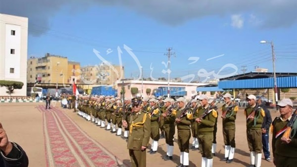 بالصور..المحافظ الدقهلية يضع إكليل الزهور على النصب التذكارى بالصور..المحافظ الدقهلية يضع إكليل الزهور على النصب التذكارى