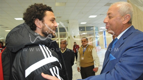 بالفيديو والصور.. محافظ أسوان يستقبل بعثتي «الفراعنة والأردن» بالفيديو والصور.. محافظ أسوان يستقبل بعثتي «الفراعنة والأردن»