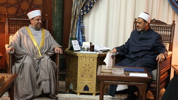 شيخ الأزهر يدعو العالم إلى إيجاد حل عادل للقضية الفلسطينية شيخ الأزهر يدعو العالم إلى إيجاد حل عادل للقضية الفلسطينية