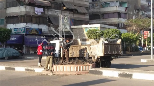 بالصور..رئيس حى العرب يتفقد أعمال النظافة بشوارع بورسعيد 