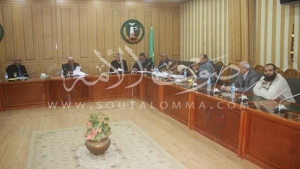 بالصور.. لجنة لمراجعة تراخيص محطات البنزين بالمنوفية بالصور.. لجنة لمراجعة تراخيص محطات البنزين بالمنوفية