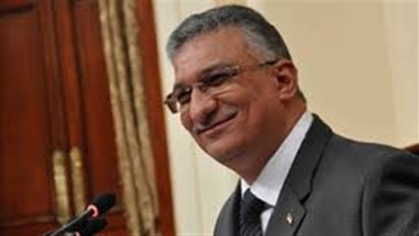 وزير التنمية المحلية يوضح حقيقة صرف 80 مليون جنيه مكافآت وزير التنمية المحلية يوضح حقيقة صرف 80 مليون جنيه مكافآت