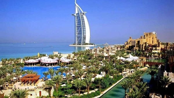 14،2 مليون زائر لدبي بإرتفاع 7،5% عن 2014