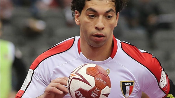 «الأحمر» أسطورة « منتخب اليد» يحتفل بعيد ميلاده «الأحمر» أسطورة « منتخب اليد» يحتفل بعيد ميلاده