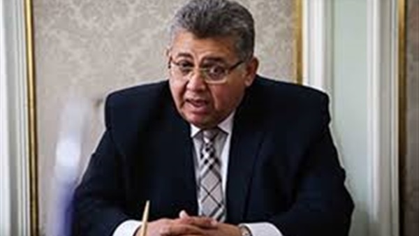 طالبة تقاضي وزير التعليم لاستبعادها من كليات القمة طالبة تقاضي وزير التعليم لاستبعادها من كليات القمة
