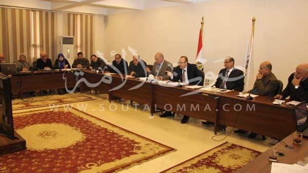 محافظ بني سويف يمهل 14 مشروعًا 4 أشهر لتوفيق أوضاعهم محافظ بني سويف يمهل 14 مشروعًا 4 أشهر لتوفيق أوضاعهم