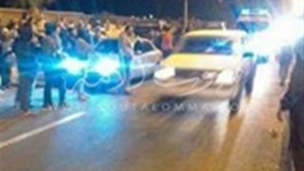 شهود عيان: الجيش الثاني الميداني ينتشر بمحيط مطار فايد العسكري شهود عيان: الجيش الثاني الميداني ينتشر بمحيط مطار فايد العسكري