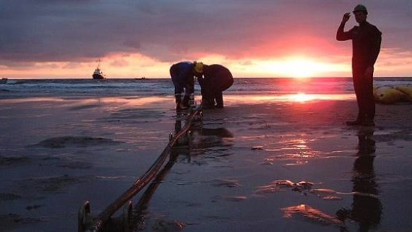 عودة خدمات الإنترنت لطبيعتها خلال ساعة بعد تعرض كابل بحري للقطع  