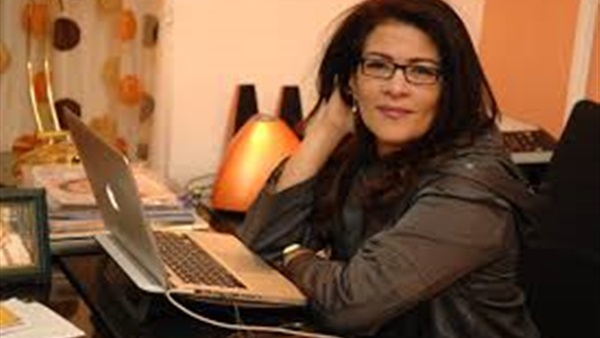 الجالية المصرية بأستراليا تطالب السيسي بوقف حبس فاطمة ناعوت الجالية المصرية بأستراليا تطالب السيسي بوقف حبس فاطمة ناعوت