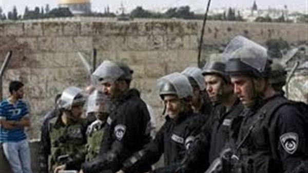 القدس تتحول إلى ثكنة عسكرية تحسبا لاندلاع مواجهات بعد الصلاة القدس تتحول إلى ثكنة عسكرية تحسبا لاندلاع مواجهات بعد الصلاة