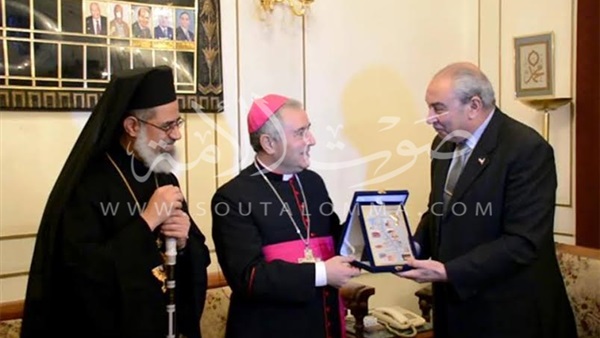 بالصور.. محافظ المنيا يستقبل سفير دولة الفاتيكان بالصور.. محافظ المنيا يستقبل سفير دولة الفاتيكان