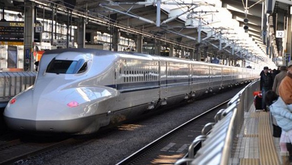 إنشاء أول محطة قطارات تسير على وسادة مغناطيسية في اليابان