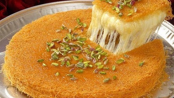 أسهل طريقة لعمل «كنافة الجبنة الحلوة»