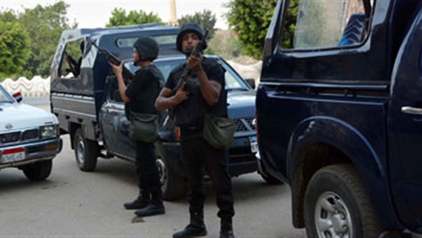 الداخلية تنفي صحة القبض على مشتبه به في إسقاط الطائرة الروسية الداخلية تنفي صحة القبض على مشتبه به في إسقاط الطائرة الروسية