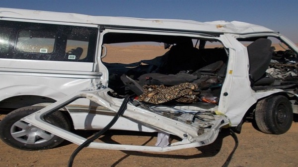 إصابة 14 شخصا إثر إنقلاب سيارة بالوادي الجديد إصابة 14 شخصا إثر إنقلاب سيارة بالوادي الجديد