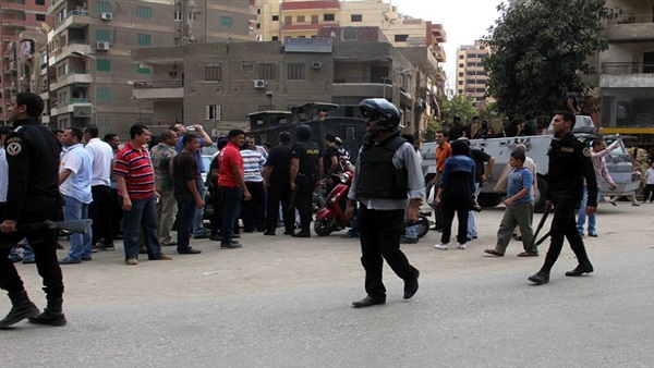 القصة الكاملة للهجوم على كمين المريوطية..أفراد الأمن يواجهون وابل من الرصاص فجراٌ..حالة وفاة وإخرى مصاب بالمستشفى..والمسلحون فروا دون ملاحقة..والنائب العام يفتح تحقيقات موسعة فى الحادث القصة الكاملة للهجوم على كمين المريوطية..أفراد الأمن يواجهون وابل من الرصاص فجراٌ..حالة وفاة وإخرى مصاب بالمستشفى..والمسلحون فروا دون ملاحقة..والنائب العام يفتح تحقيقات موسعة فى الحادث