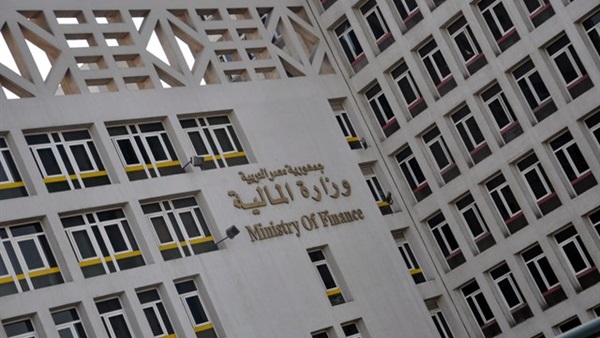 المالية تطرح سندات خزانة بـ 7ر4 مليار جنيه المالية تطرح سندات خزانة بـ 7ر4 مليار جنيه