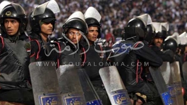بالصور.. تكثيفات أمنية قبل مواجهة الزمالك والإسماعيلي بالصور.. تكثيفات أمنية قبل مواجهة الزمالك والإسماعيلي