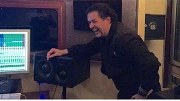 بالصور.. كواليس تسجيل راغب علامة لألبومه الجديد