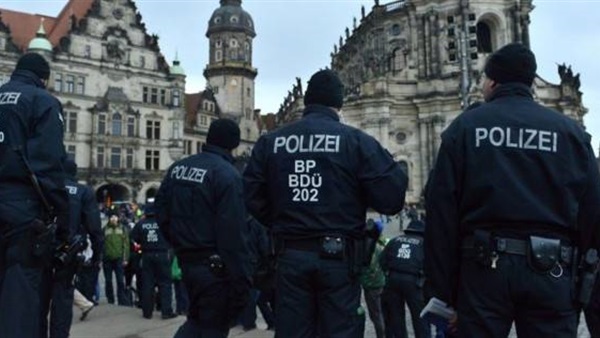 ألمانيا: أحد المشتبه بهم في التخطيط لهجوم إرهابي مسجل كلاجئ سوري