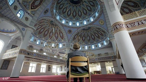 إغلاق قاعة للصلاة في جامعة ألمانية بعد فصل الرجال عن النساء