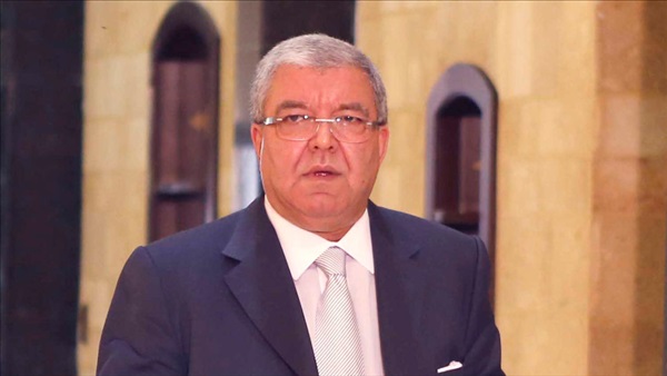 وزير داخلية الكويت يشكر نظيره اللبناني بعد تحرير مواطن اختطفه مسلحون وزير داخلية الكويت يشكر نظيره اللبناني بعد تحرير مواطن اختطفه مسلحون
