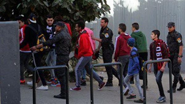 إختفاء جماعي لأفراد الألتراس من أمام مقر «الأهلي» بالجزيرة 