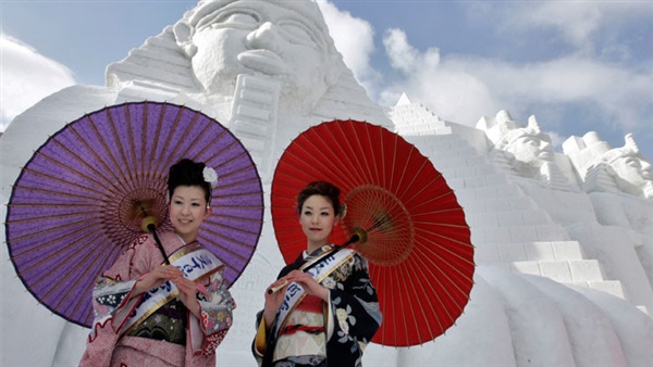 اليابان تفتتح «مهرجان الثلج»