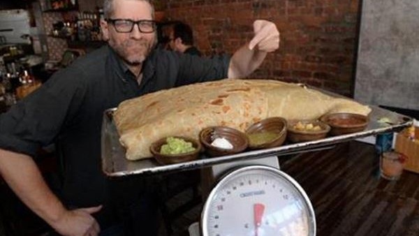 تناول وجبة «بوريتو» وامتلك 10 بالمائة من المطعم  