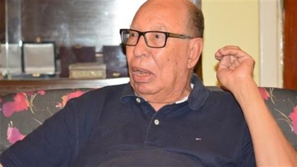 مسؤول سابق بالخارجية يكشف حقيقة تدخل مصر عسكريا في ليبيا مسؤول سابق بالخارجية يكشف حقيقة تدخل مصر عسكريا في ليبيا