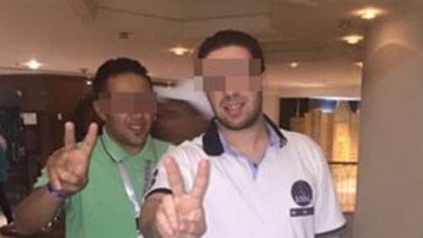 حبس «مستريح» الشرقية وصديقه لاتهامهما بالنصب على مواطنين حبس «مستريح» الشرقية وصديقه لاتهامهما بالنصب على مواطنين