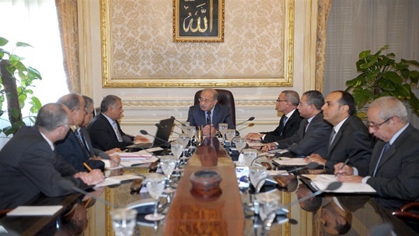 «الوزراء»: قانون التأمين الصحي الجديد يخضع للحوار المجتمعي «الوزراء»: قانون التأمين الصحي الجديد يخضع للحوار المجتمعي