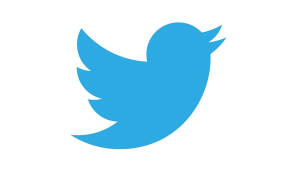 «تويتر» تنفى تغيير الخط الزمنى