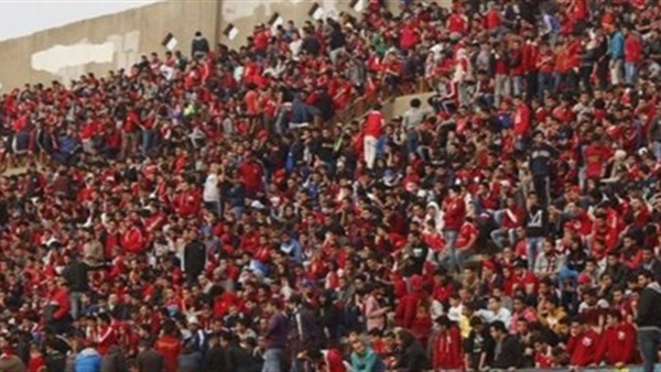 جماهير الأهلي تغلق «شارع الهرم» احتفالا بثنائية القمة جماهير الأهلي تغلق «شارع الهرم» احتفالا بثنائية القمة