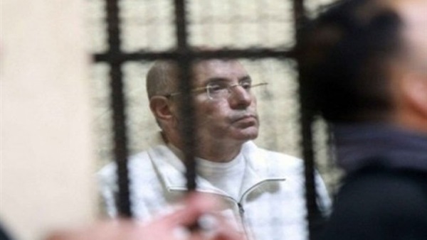 غدا.. جنايات القاهرة تستأنف محاكمة وزير الزراعة السابق
