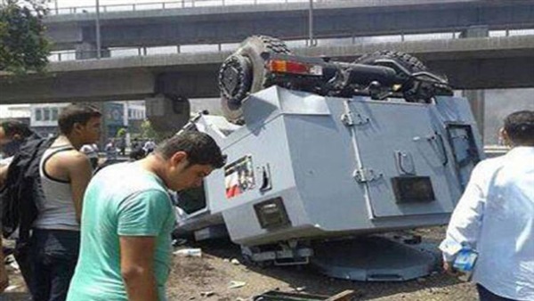 إصابة 4 مجندين فى انقلاب مدرعة للداخلية بالمنيا إصابة 4 مجندين فى انقلاب مدرعة للداخلية بالمنيا