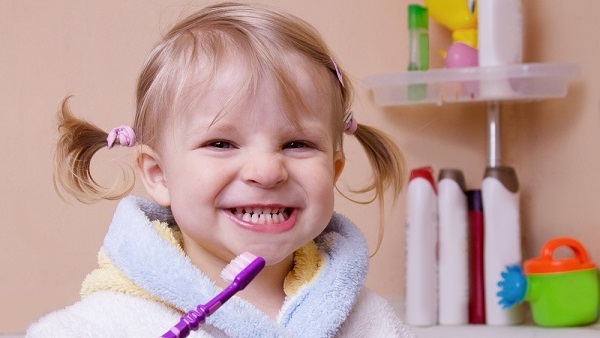 اعتني بأسنان طفلك «الدائمة» لحساسيتها اعتني بأسنان طفلك «الدائمة» لحساسيتها