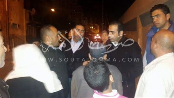 بالصور.. نائب بورسعيد يشارك في حل أزمة الـ4 عمائر ببورفؤاد بالصور.. نائب بورسعيد يشارك في حل أزمة الـ4 عمائر ببورفؤاد
